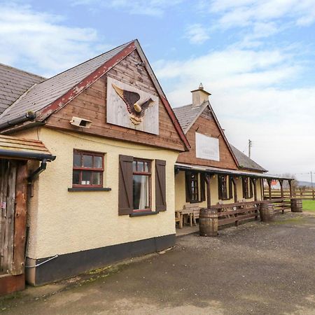 Apache Falls Lodge Limavady Exterior foto